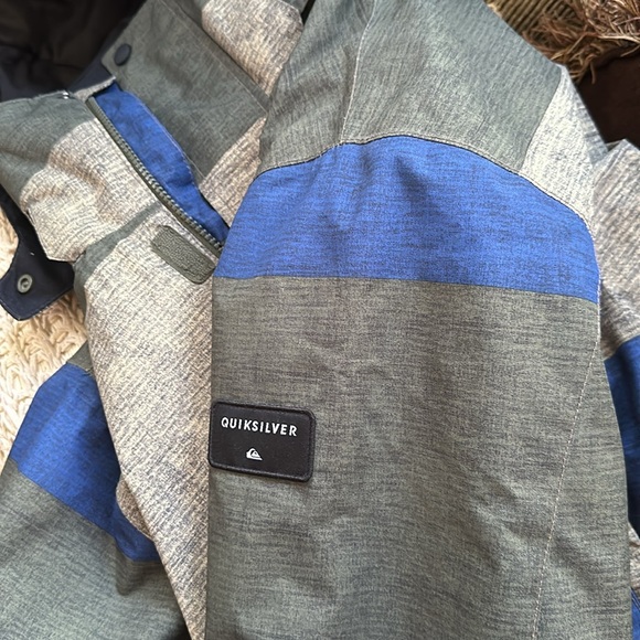 quicksilver size S men’s ski coat insulated and hood - Picture 5 of 5